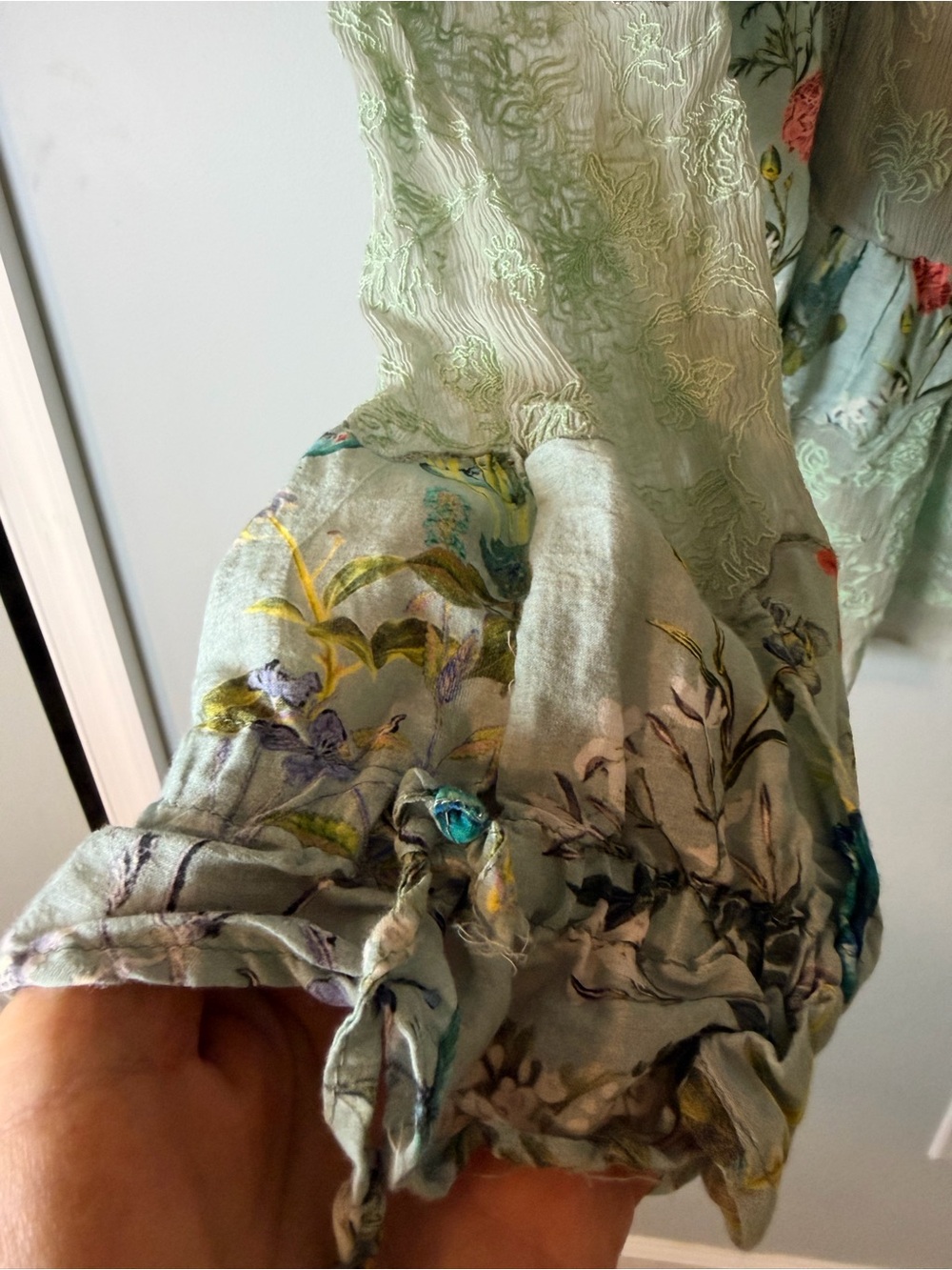 Let Me Be - beautiful blouse - Picture 7 of 10